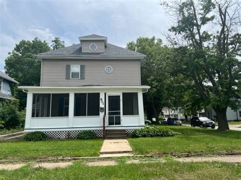 614 e broadway, monmouth, il 61462  Zillow has 49 photos of this $182,500 4 beds, 3 baths, 3,327 Square Feet single family home located at 614 E Broadway, Monmouth, IL 61462 built in 1883